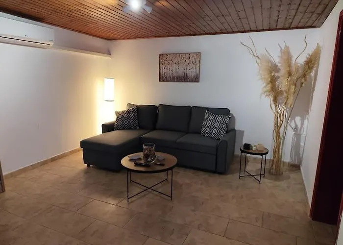 Lemon Tree House Poros