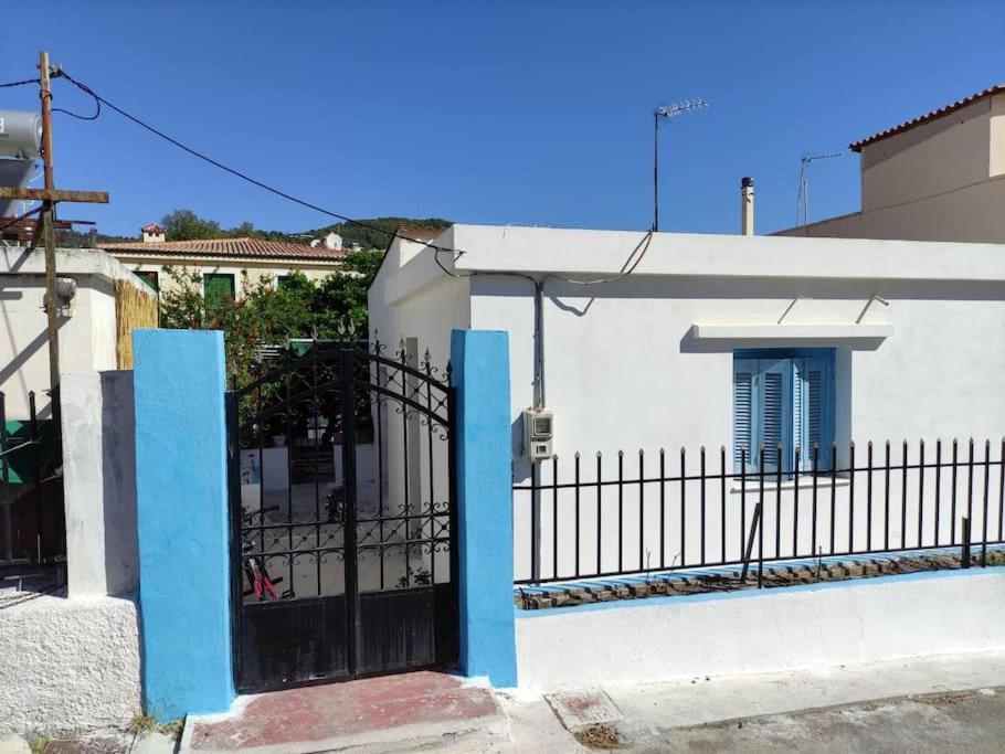 Lemon Tree House Poros Holiday home *