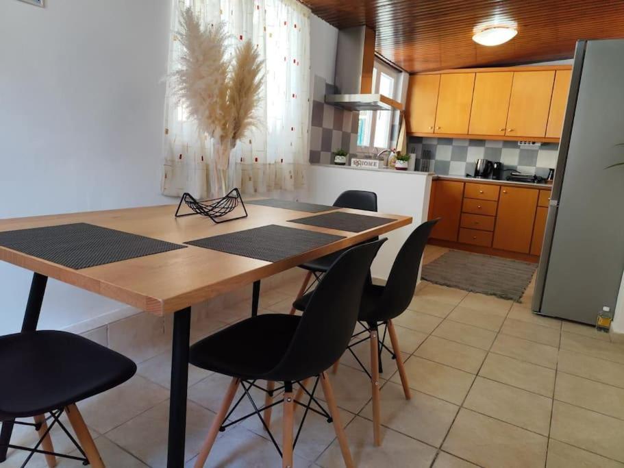 Lemon Tree House Poros *