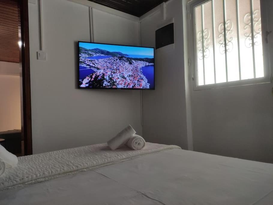 Lemon Tree House Poros Holiday home *